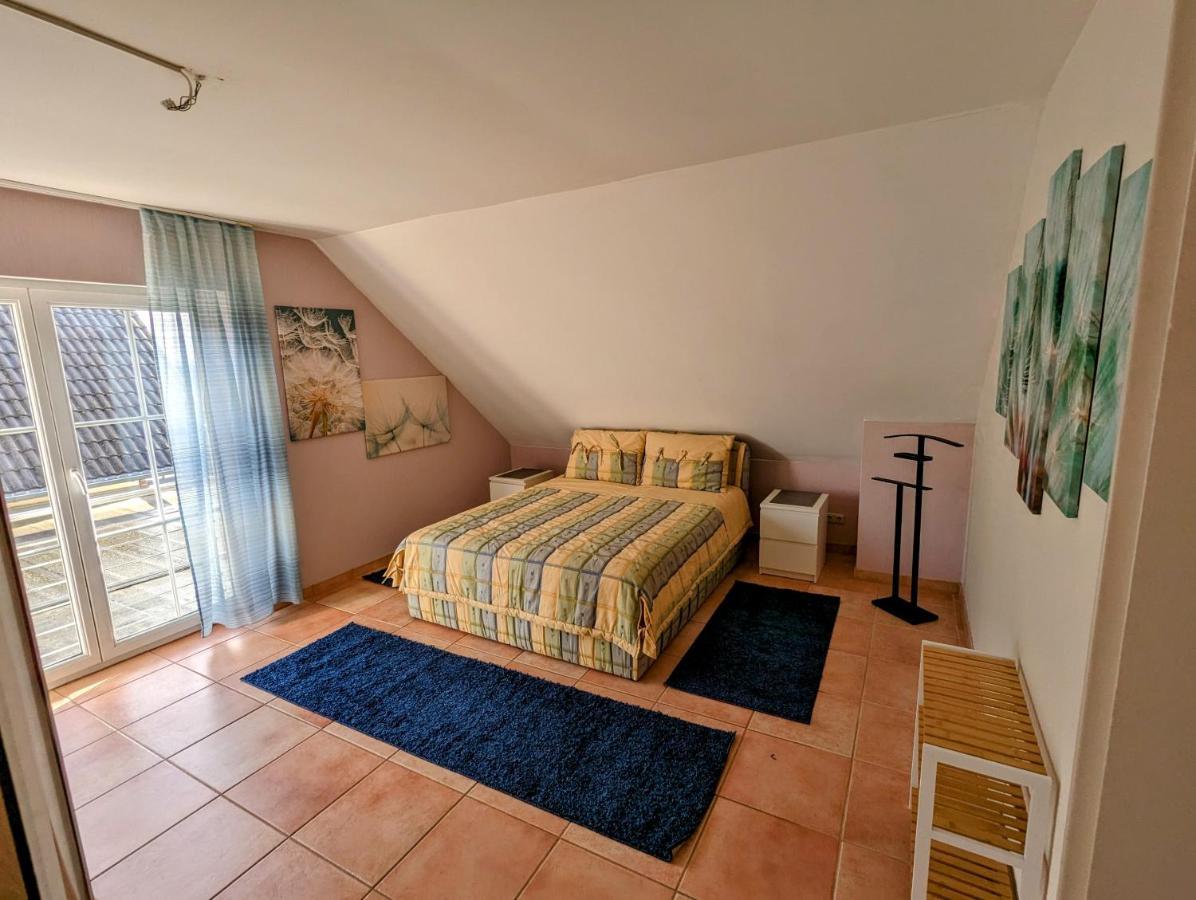 Grosse Schoenheit Mit Panoramablick Euskirchen Exteriör bild