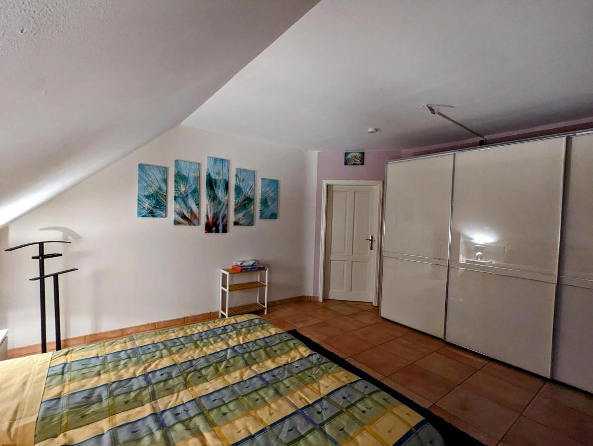 Grosse Schoenheit Mit Panoramablick Euskirchen Exteriör bild